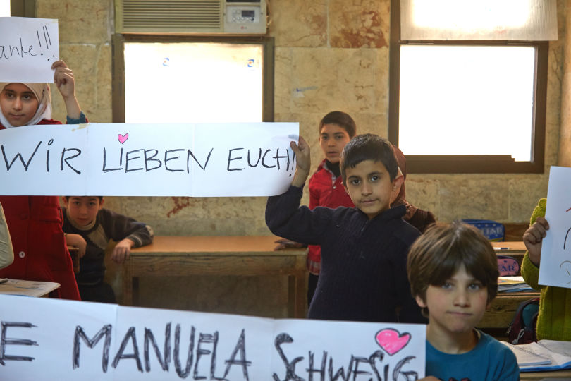 Aktionskunst: Danke Manuela Schwesig, Syrische Kinder Hilfe