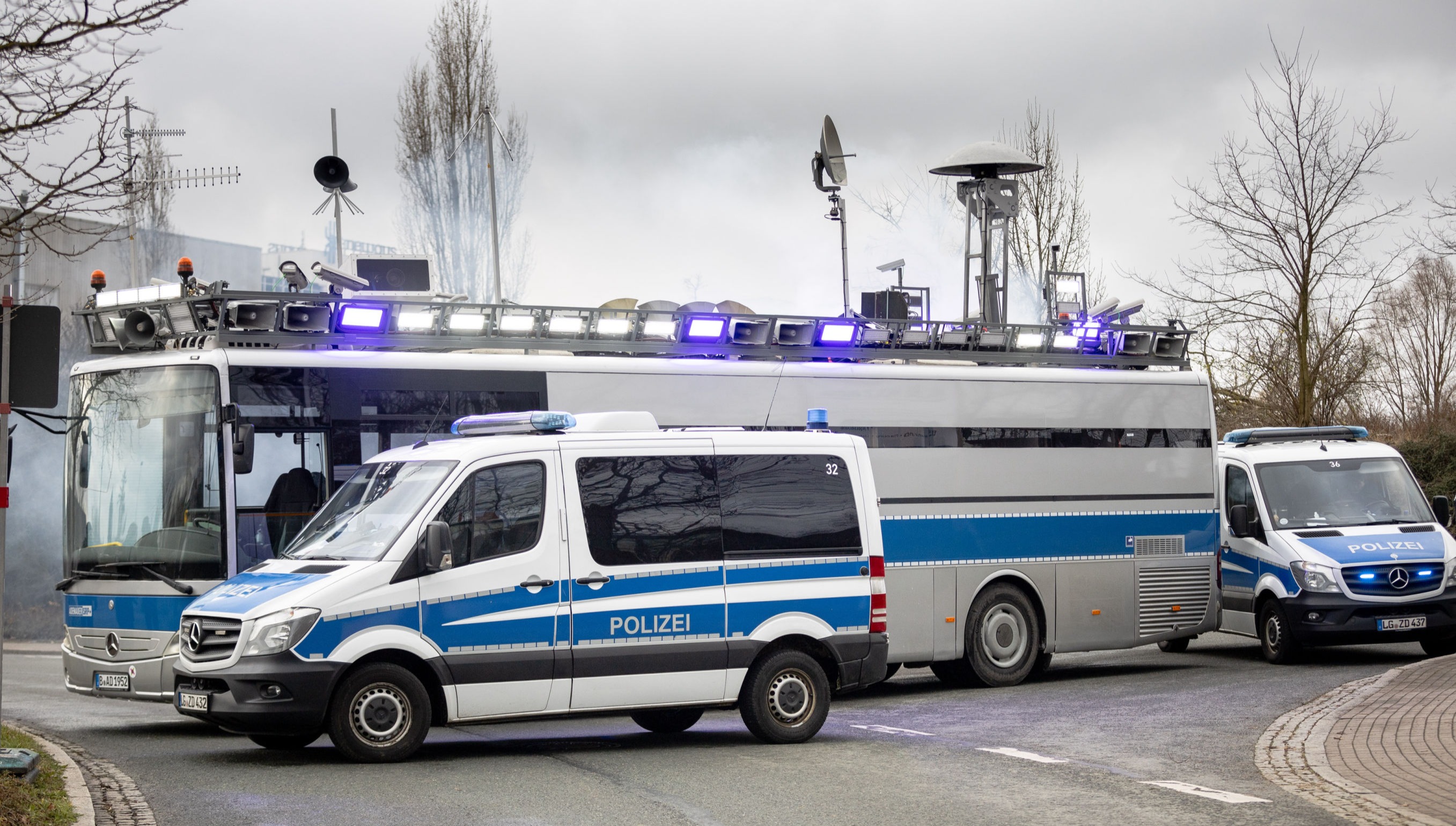 Polizei Sachsen setzt Adenauer SRP+ in Riesa fest