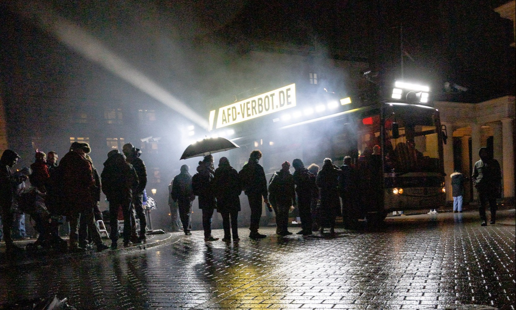 Neue Aktion des Zentrums für Politische Schönheit. AfD. Wiederstand. Adenauer SRP+